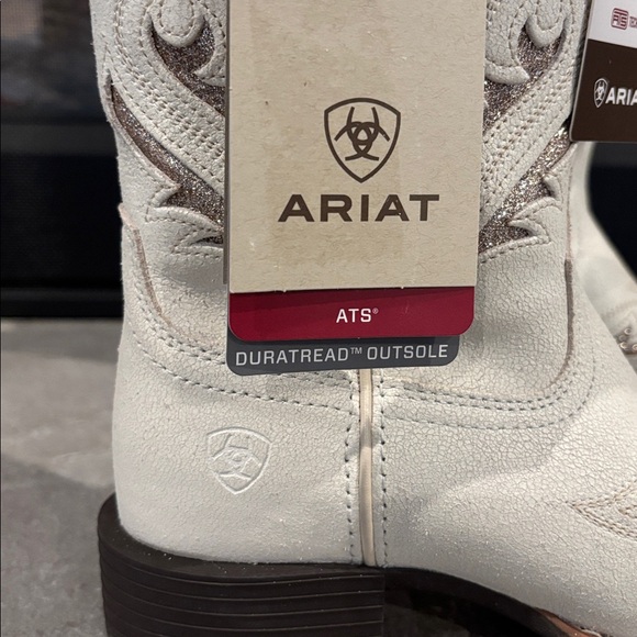 Ariat Round Up Bliss,distressed ivory leather cutouts w/glitter underlay,ATS - Picture 10 of 13